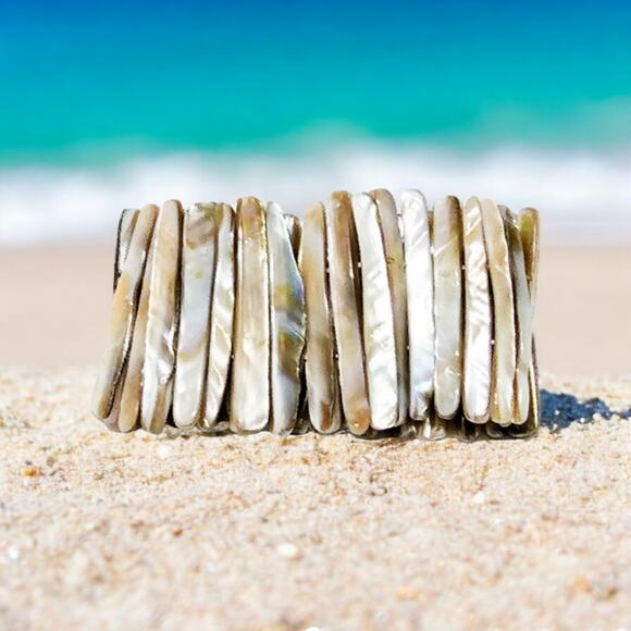 Boutique Abalone shell large shard stretchy bracelet - Picture 10 of 10